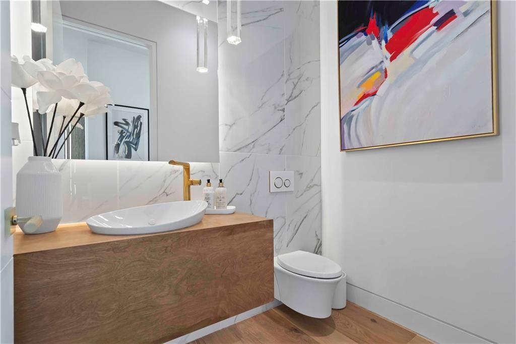 Evan Talan Designed Luxury An Architectural Gem with Light Filled Spaces in Kansas for 5 Million 22