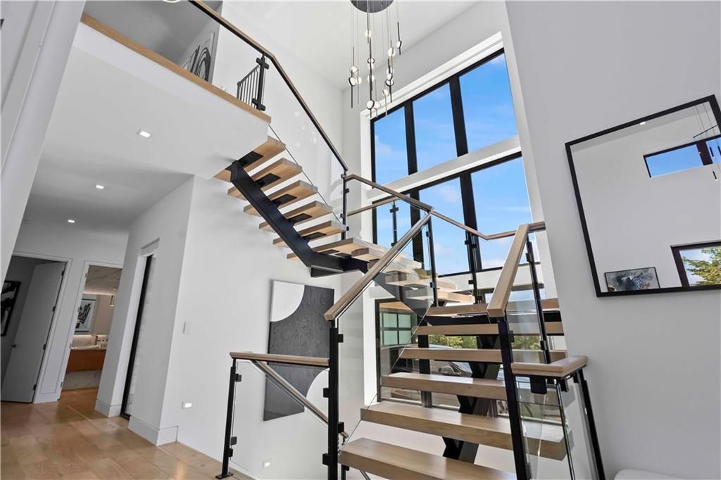 Evan Talan Designed Luxury An Architectural Gem with Light Filled Spaces in Kansas for 5 Million 36