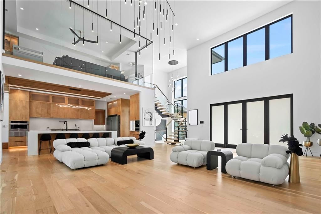 Evan Talan Designed Luxury An Architectural Gem with Light Filled Spaces in Kansas for 5 Million 6