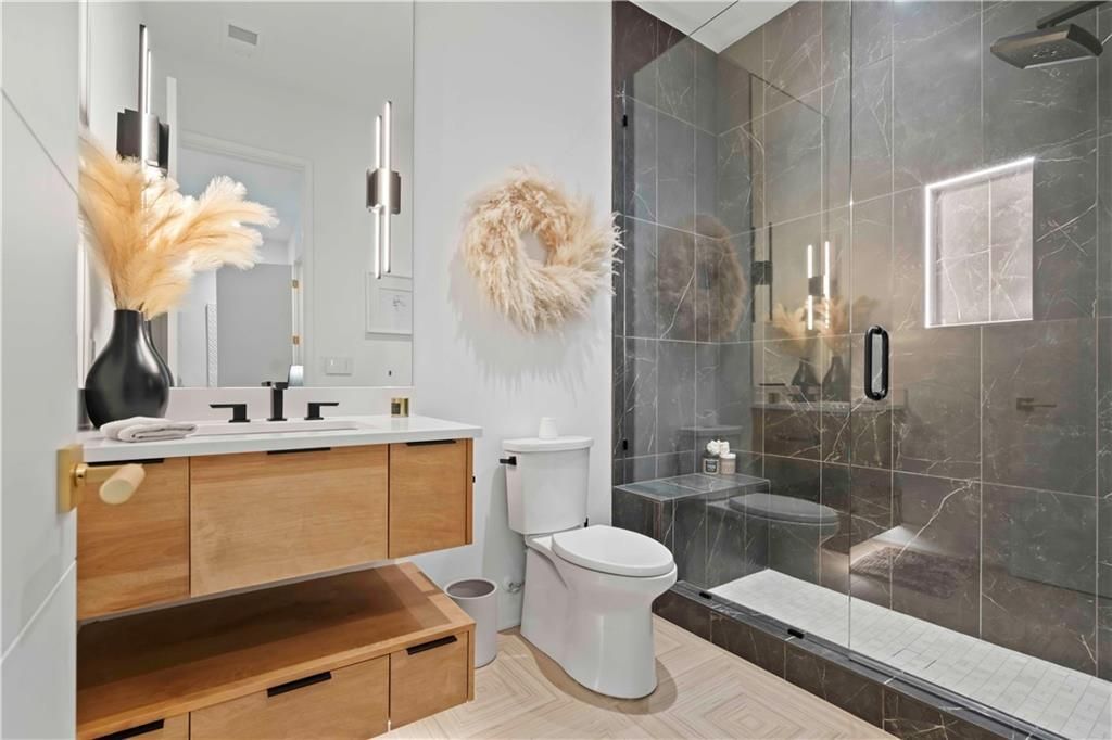 Evan Talan Designed Luxury An Architectural Gem with Light Filled Spaces in Kansas for 5 Million 64