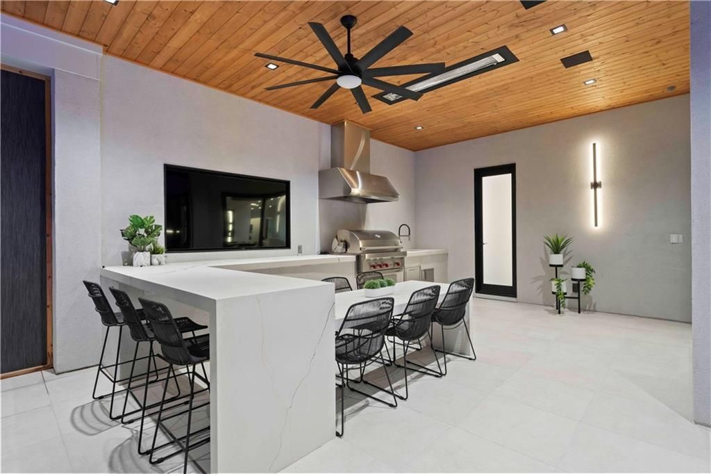 Evan Talan Designed Luxury An Architectural Gem with Light Filled Spaces in Kansas for 5 Million 67