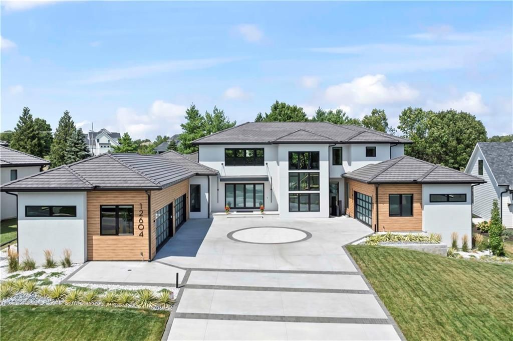 Evan Talan Designed Luxury An Architectural Gem with Light Filled Spaces in Kansas for 5 Million 78
