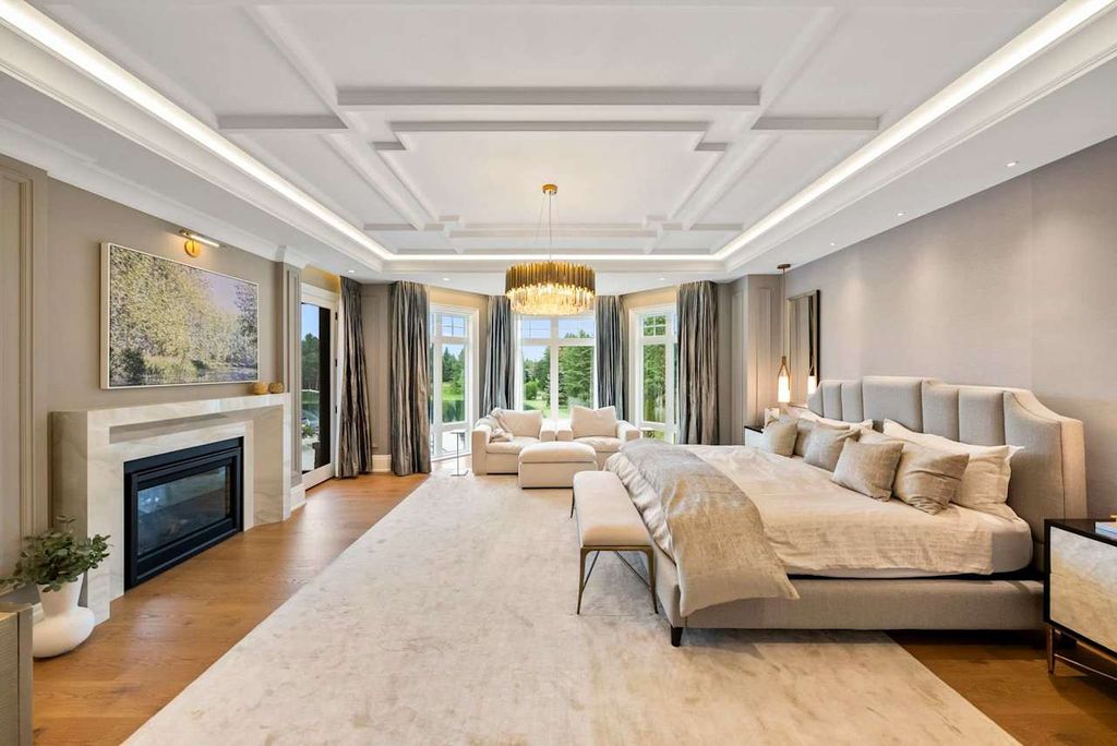 Extraordinary Fully Renovated Home by Award Winning Builder Chatsworth Fine Homes in Ontario for C18.8 Million 12