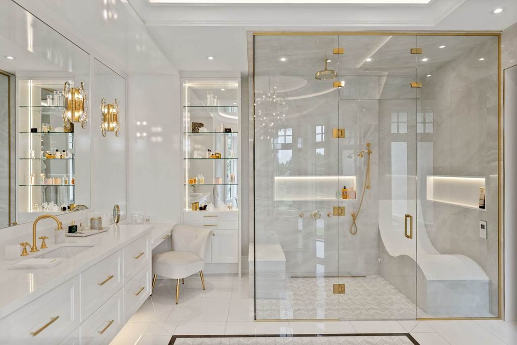 Extraordinary Fully Renovated Home by Award Winning Builder Chatsworth Fine Homes in Ontario for C18.8 Million 17