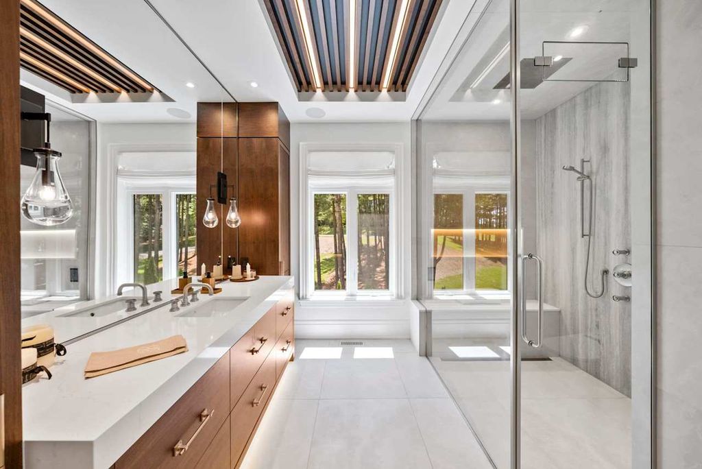 Extraordinary Fully Renovated Home by Award Winning Builder Chatsworth Fine Homes in Ontario for C18.8 Million 18