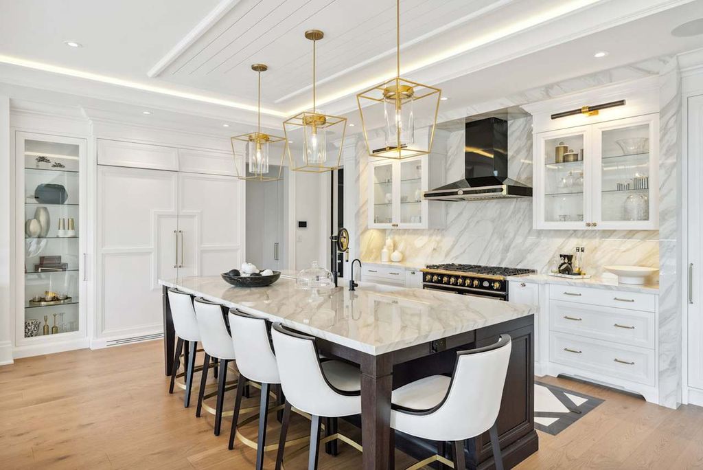 Extraordinary Fully Renovated Home by Award Winning Builder Chatsworth Fine Homes in Ontario for C18.8 Million 2