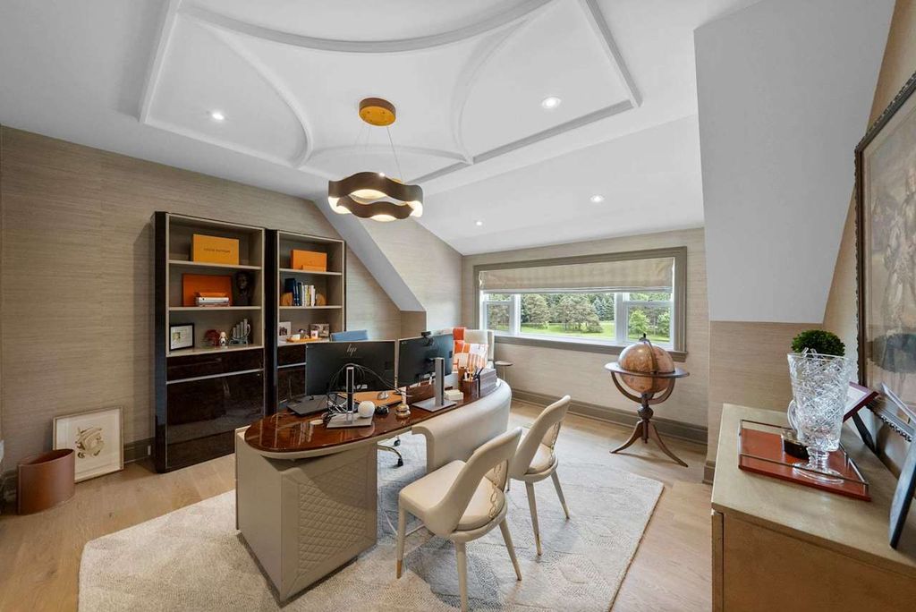 Extraordinary Fully Renovated Home by Award Winning Builder Chatsworth Fine Homes in Ontario for C18.8 Million 23