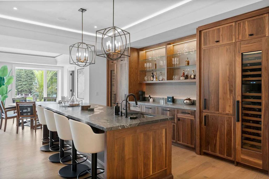 Extraordinary Fully Renovated Home by Award Winning Builder Chatsworth Fine Homes in Ontario for C18.8 Million 29