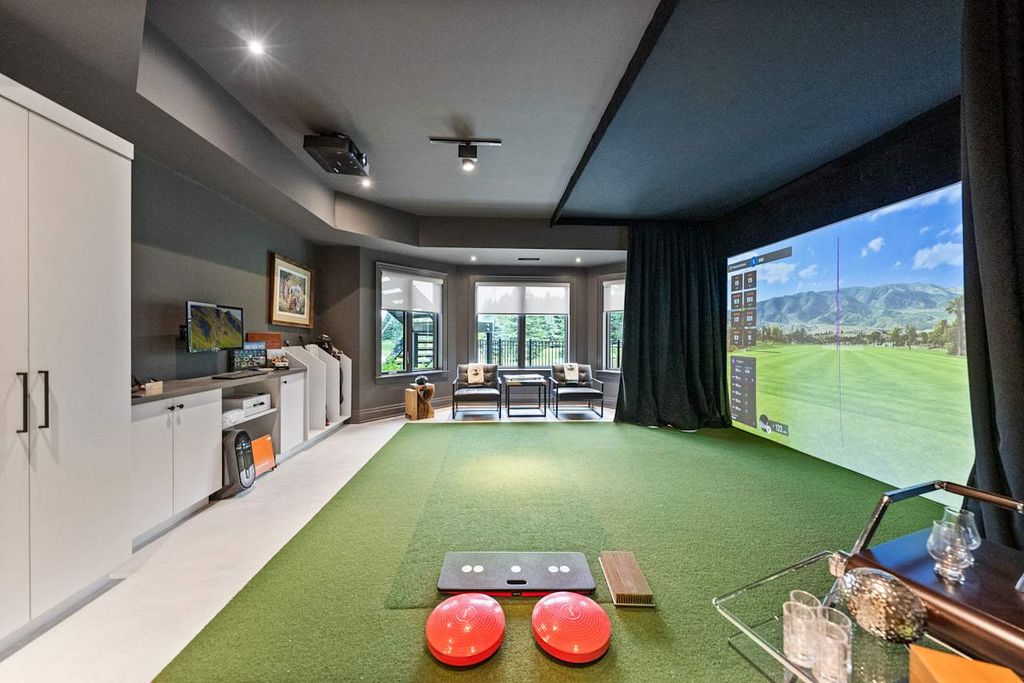 Extraordinary Fully Renovated Home by Award Winning Builder Chatsworth Fine Homes in Ontario for C18.8 Million 37