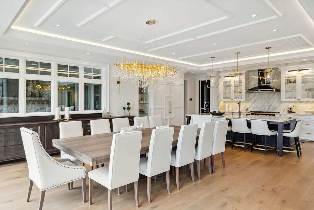 Extraordinary Fully Renovated Home by Award Winning Builder Chatsworth Fine Homes in Ontario for C18.8 Million 4
