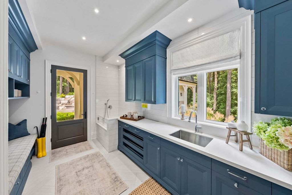 Extraordinary Fully Renovated Home by Award Winning Builder Chatsworth Fine Homes in Ontario for C18.8 Million 8