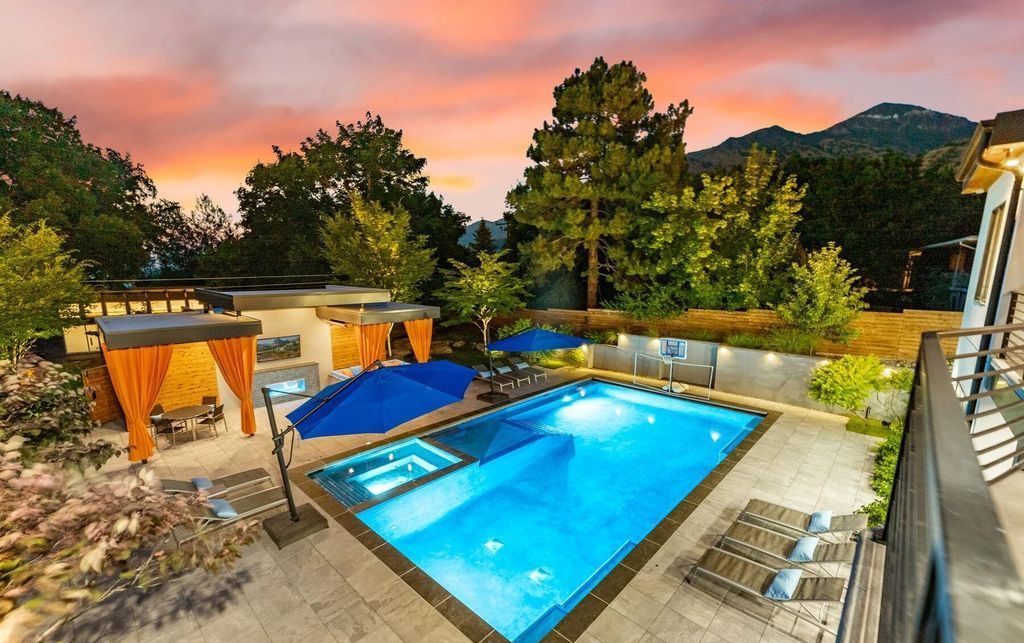 Extraordinary Modern Marvel with Captivating Mountain Views in Utah Priced at 7.15 Million 10