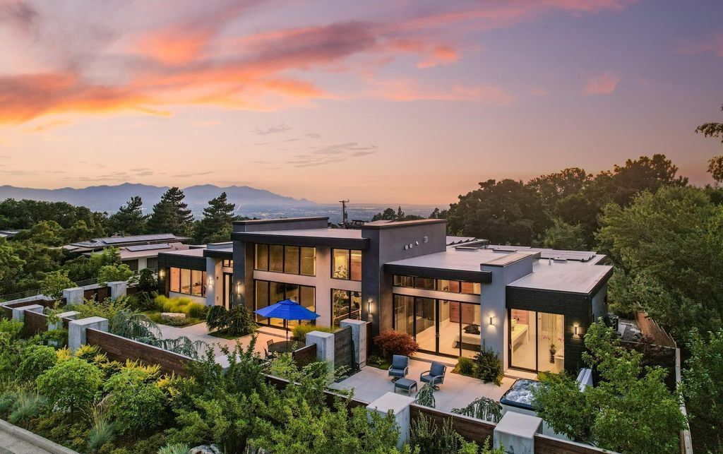 Extraordinary Modern Marvel with Captivating Mountain Views in Utah Priced at 7.15 Million 2
