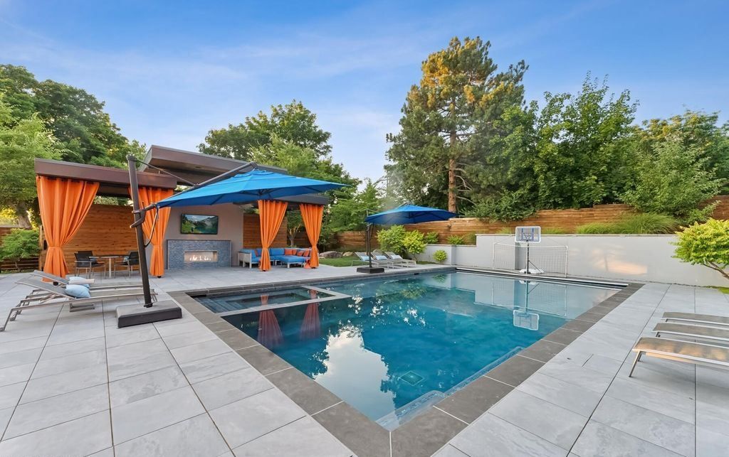 Extraordinary Modern Marvel with Captivating Mountain Views in Utah Priced at 7.15 Million 28