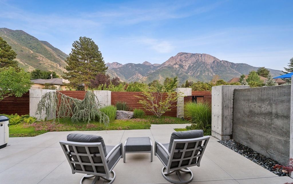 Extraordinary Modern Marvel with Captivating Mountain Views in Utah Priced at 7.15 Million 43