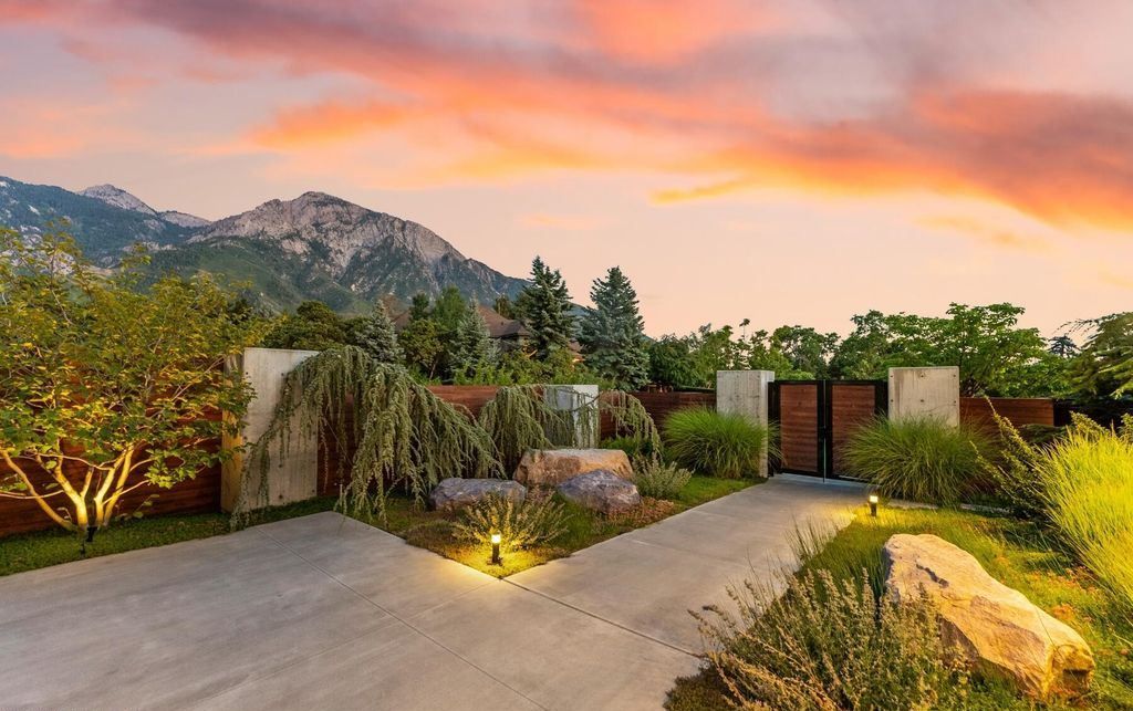 Extraordinary Modern Marvel with Captivating Mountain Views in Utah Priced at 7.15 Million 5