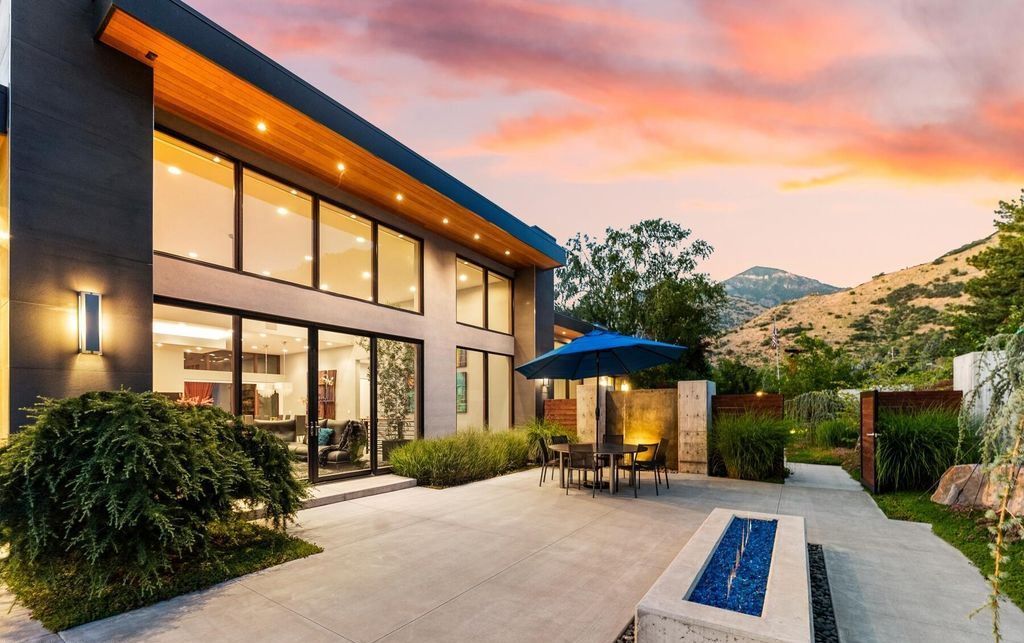 Extraordinary Modern Marvel with Captivating Mountain Views in Utah Priced at 7.15 Million 6