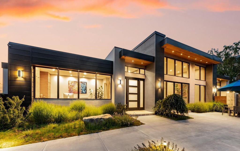 Extraordinary Modern Marvel with Captivating Mountain Views in Utah Priced at 7.15 Million 7