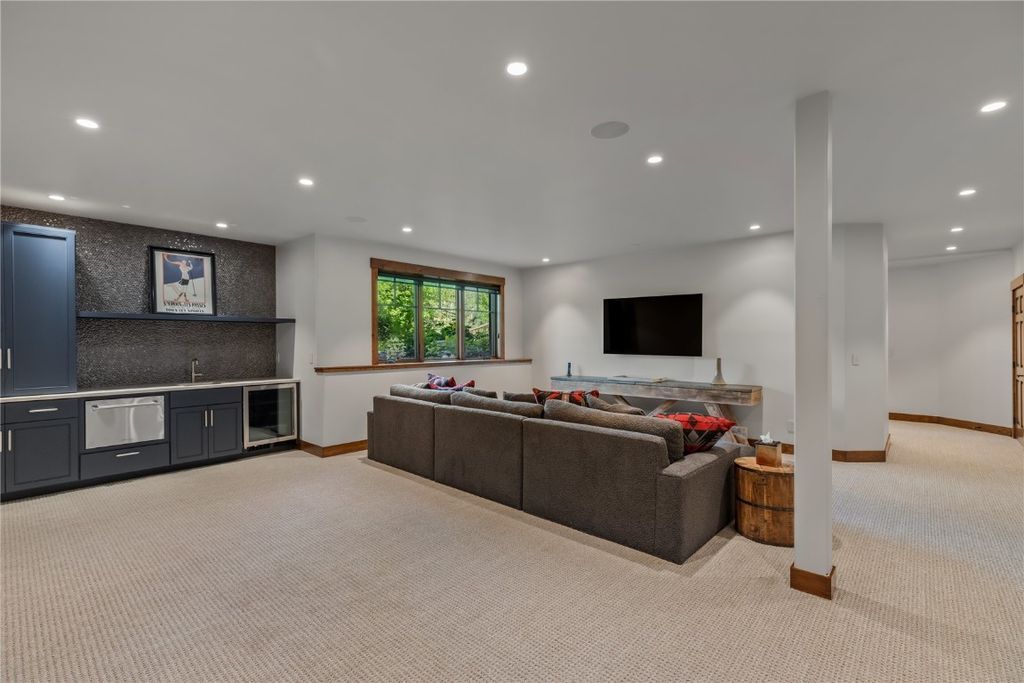 Gunn Creek Estate Rustic Contemporary Luxury with Live Water and Natural Landscapes in Colorado for 13.5 Million 39