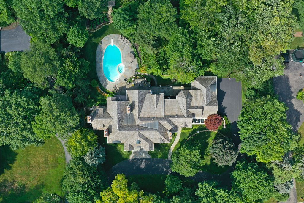 Illinois Gem Fairy Tale Home with Breathtaking Outdoor Spaces Asking 3.75 Million 4