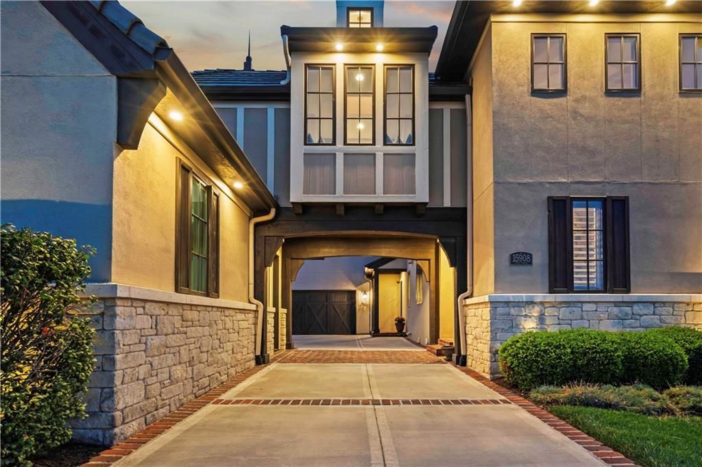 Kansas Luxury at Its Finest The Interlachen a French Country Style Home by Larson Building Co. for 3895000 10