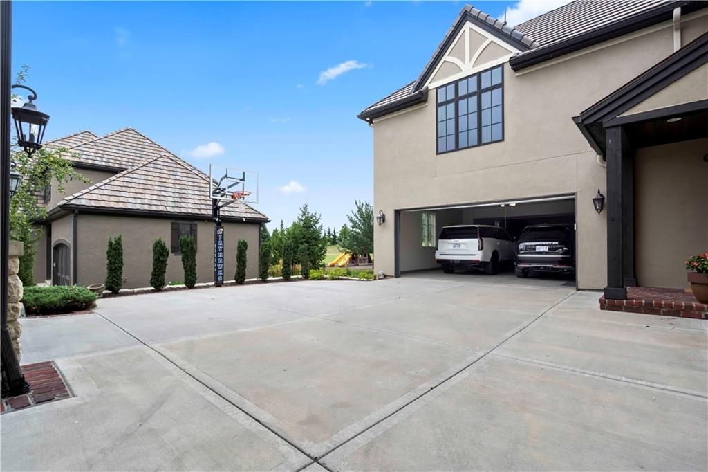 Kansas Luxury at Its Finest The Interlachen a French Country Style Home by Larson Building Co. for 3895000 71