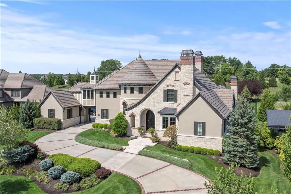 Kansas Luxury at Its Finest The Interlachen a French Country Style Home by Larson Building Co. for 3895000 72