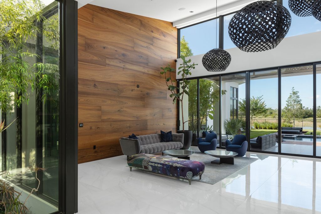Lake Ridge House by SDH Studio Architecture + Design