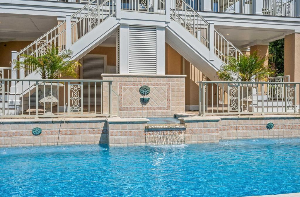 Luxurious Oceanview Estate in South Carolinas Dunes Club Hits the Market for 4.65 Million 12