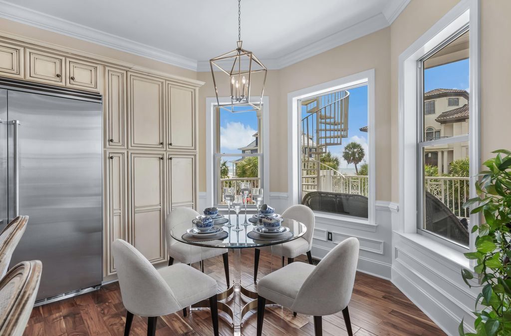 Luxurious Oceanview Estate in South Carolinas Dunes Club Hits the Market for 4.65 Million 14