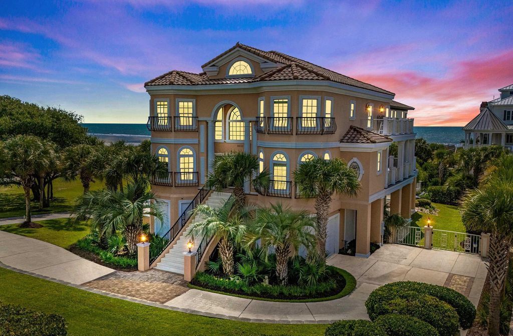 Luxurious Oceanview Estate in South Carolinas Dunes Club Hits the Market for 4.65 Million 35