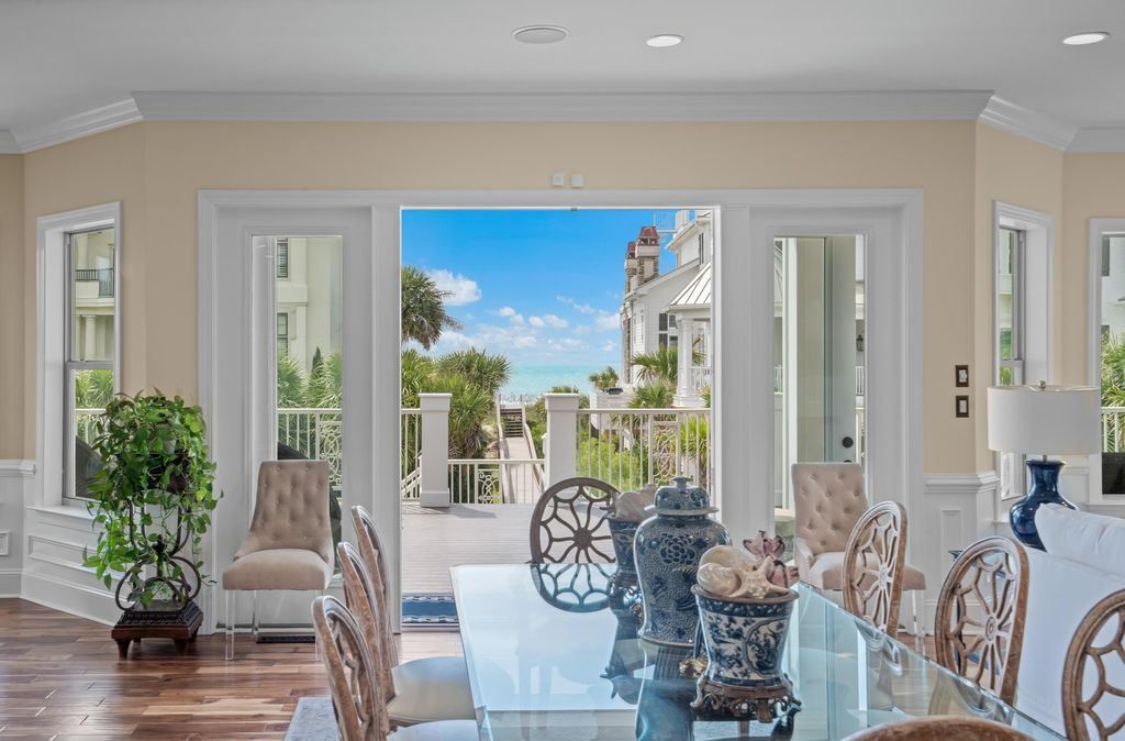 Luxurious Oceanview Estate in South Carolinas Dunes Club Hits the Market for 4.65 Million 5