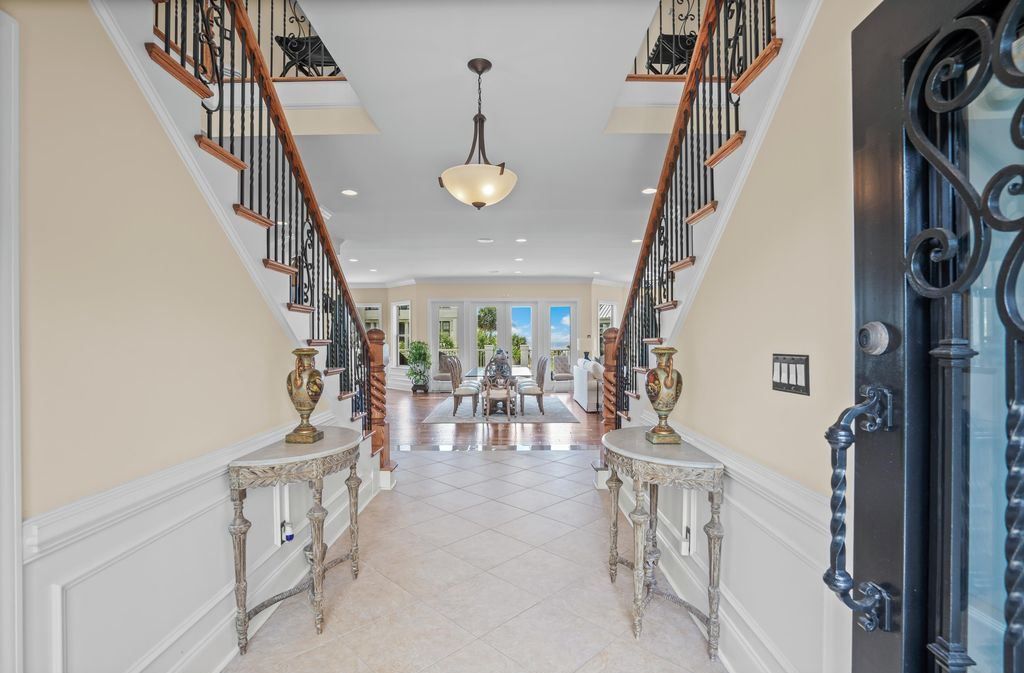 Luxurious Oceanview Estate in South Carolinas Dunes Club Hits the Market for 4.65 Million 9