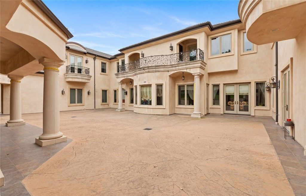 Luxury and Sophistication in California European Mediterranean Estate by Mursol Construction for 13888000 42