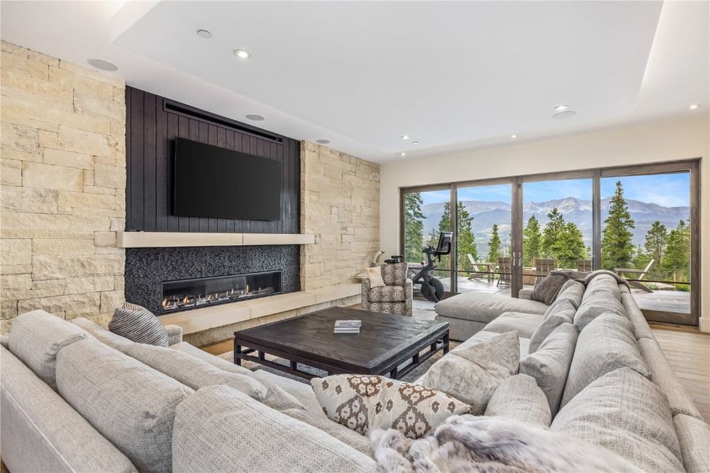 Magnificent Mountain Residence in Colorado Designed by Allen Guerra Architecture Asking 8.175 Million 30