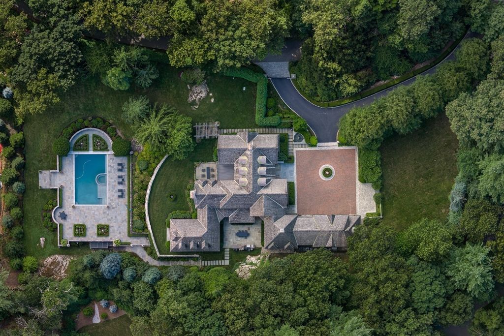 Massachusetts Estate with Showpiece Pool and Picturesque Grounds Listed for 14.9 Million 33