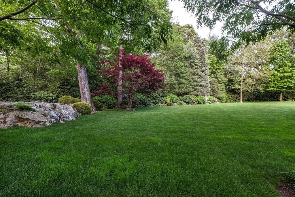 Massachusetts Estate with Showpiece Pool and Picturesque Grounds Listed for 14.9 Million 36