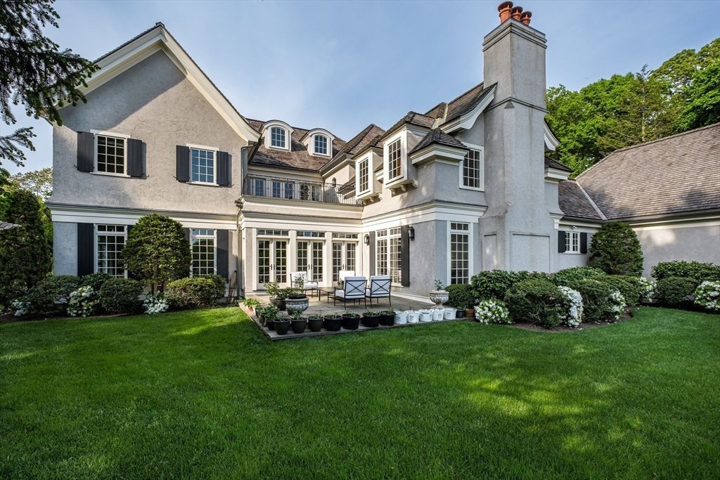 Massachusetts Estate with Showpiece Pool and Picturesque Grounds Listed for 14.9 Million 38
