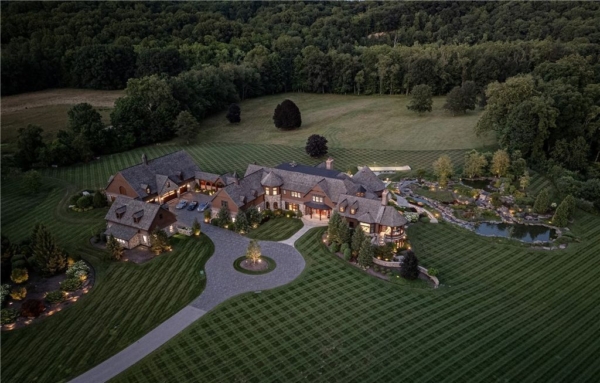 Masterpiece Estate in Ohio with Unique Amenities and Impeccable Craftsmanship Returns Market for $17,499,000