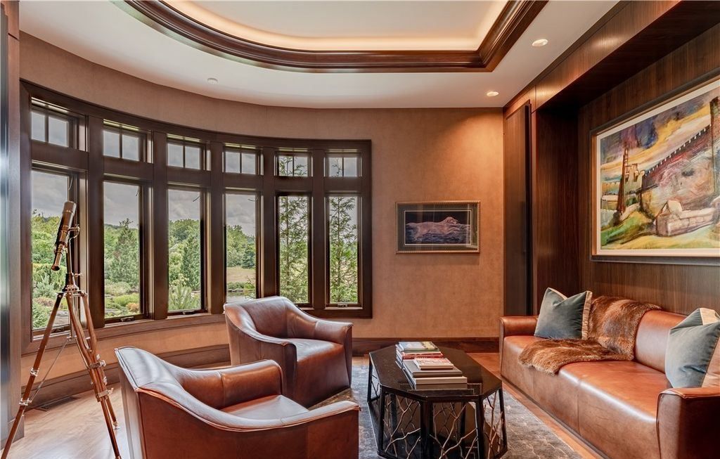 Masterpiece Estate in Ohio with Unique Amenities and Impeccable Craftsmanship Listed for 19995000 15