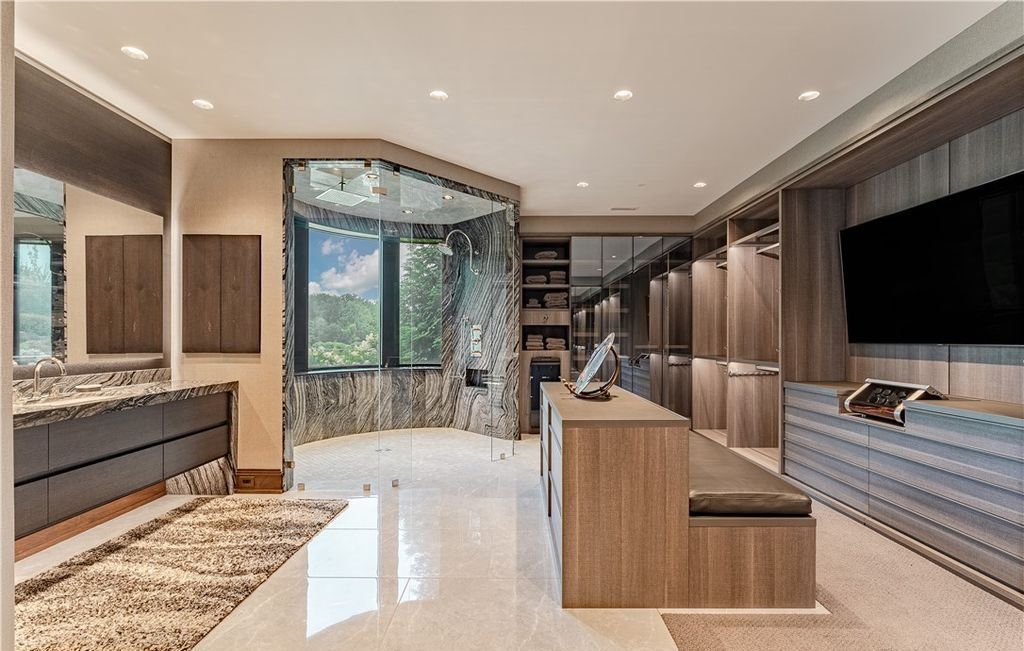 Masterpiece Estate in Ohio with Unique Amenities and Impeccable Craftsmanship Listed for 19995000 30
