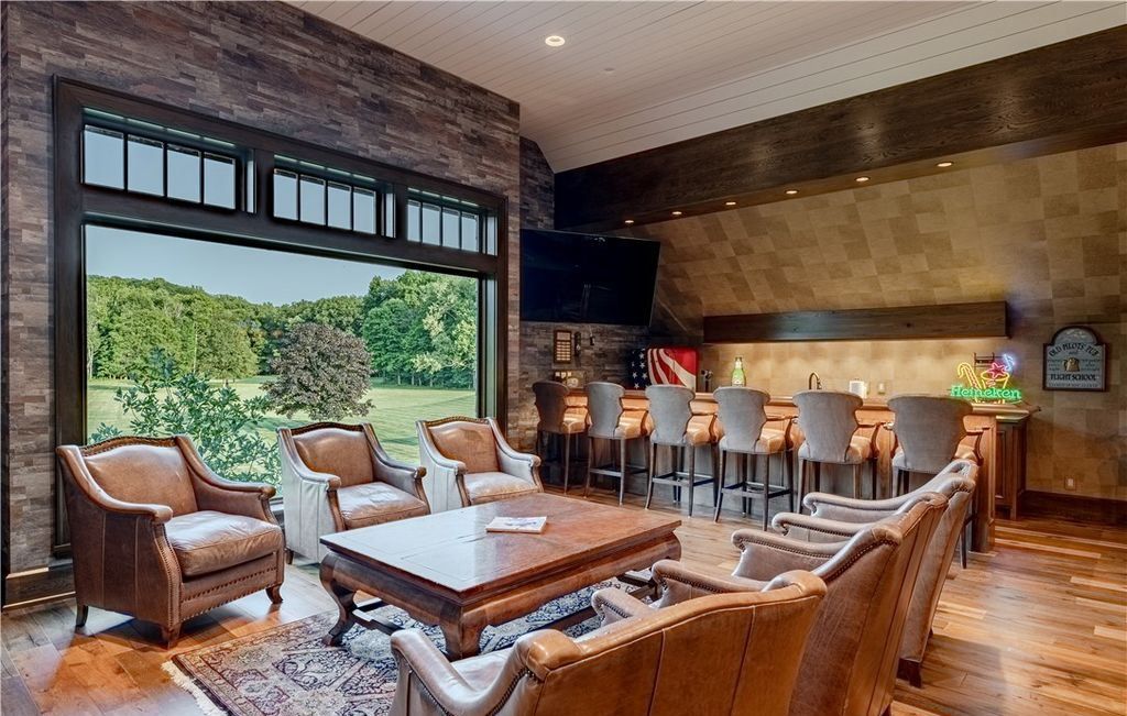 Masterpiece Estate in Ohio with Unique Amenities and Impeccable Craftsmanship Listed for 19995000 33