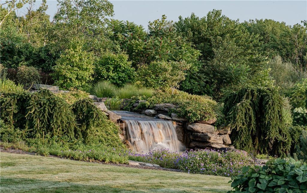 Masterpiece Estate in Ohio with Unique Amenities and Impeccable Craftsmanship Listed for 19995000 37