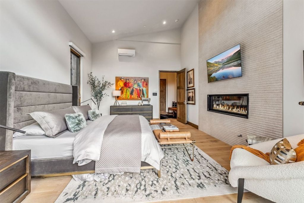 Meticulously Crafted Home with Contemporary Design and Gore Range Views in Colorado Asks for 6.85 Million 32