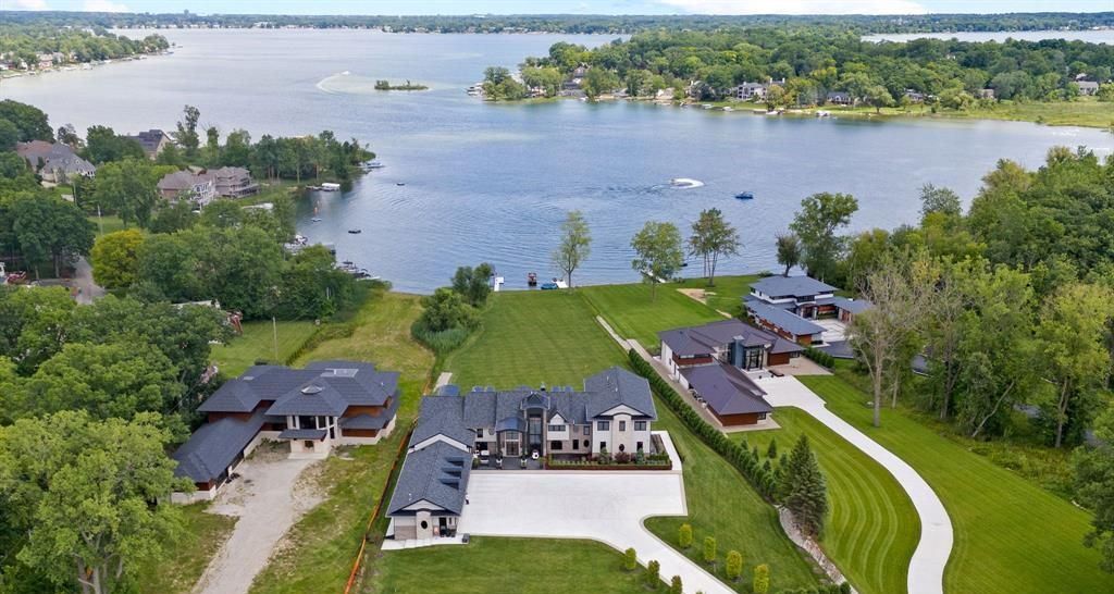 Michigan Estate Unparalleled Luxury and Private Lakefront Living for 5999900 48