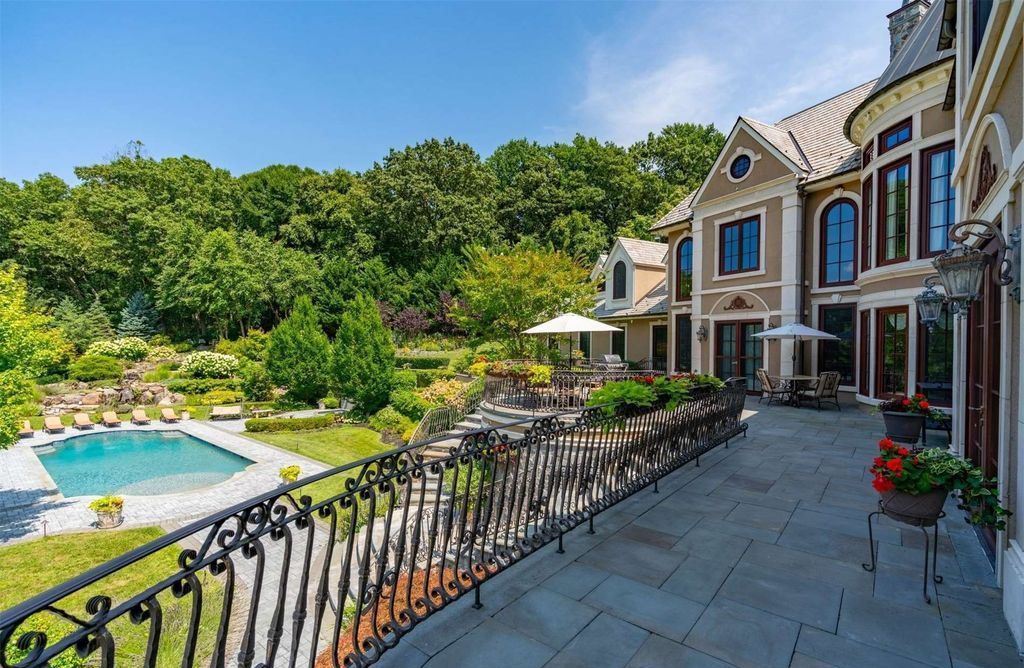 New York Gold Coast Gem European Inspired Mansion Perfect for Living and Entertaining at 9495000 4