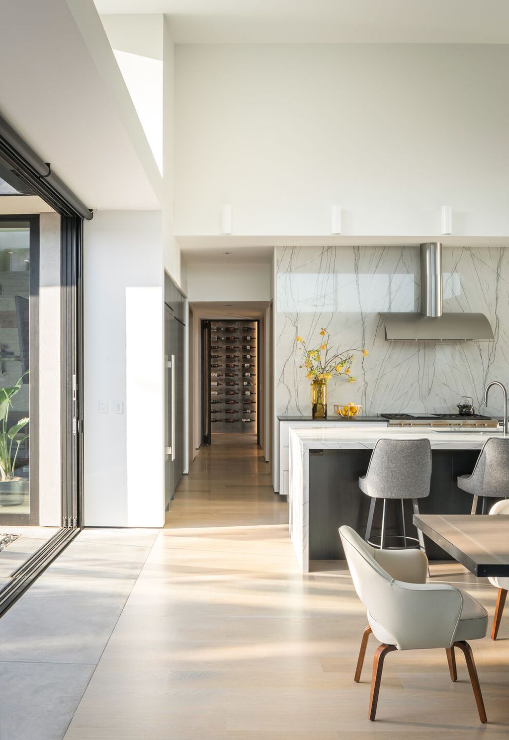 Ridgeview House, Contemporary Retreat by Signum Architecture