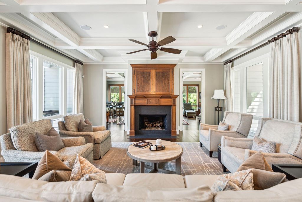 South Carolina Estate Showcases Elegant Features Luxurious Finishes and Exceptional Craftsmanship for 4.2 Million 23