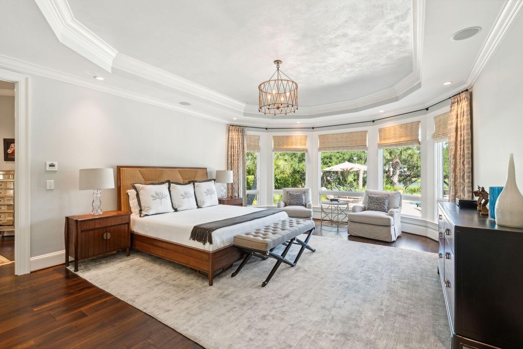 South Carolina Estate Showcases Elegant Features Luxurious Finishes and Exceptional Craftsmanship for 4.2 Million 27