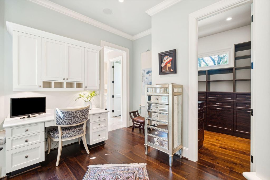 South Carolina Estate Showcases Elegant Features Luxurious Finishes and Exceptional Craftsmanship for 4.2 Million 29